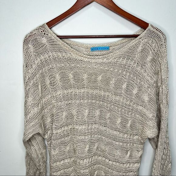 𝅺Alice + Olivia Hayden Cable Knit Sweater - Picture 4 of 11